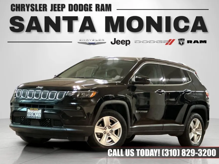 2022 Jeep Compass Latitude photo 1