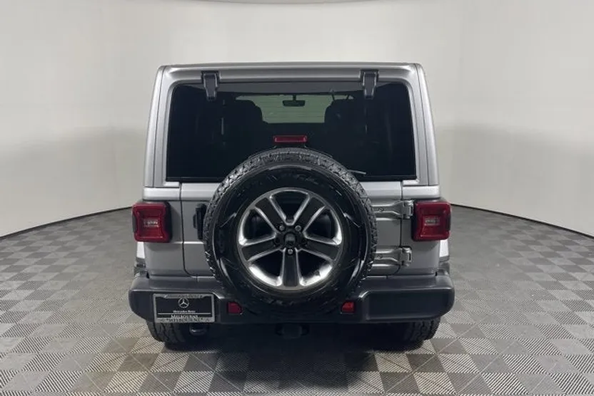 2021 Jeep Wrangler Unlimited Sahara Sport photo 1