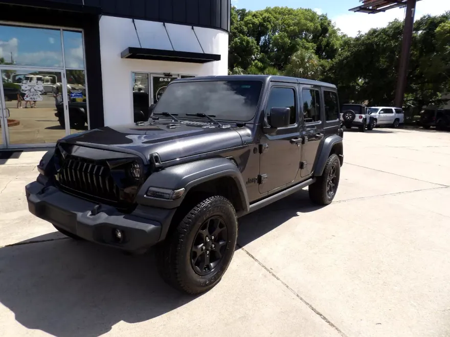2020 Jeep Wrangler Unlimited Willys photo 1
