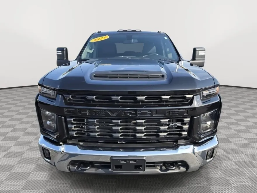 2023 Chevrolet Silverado 2500HD Custom photo 1