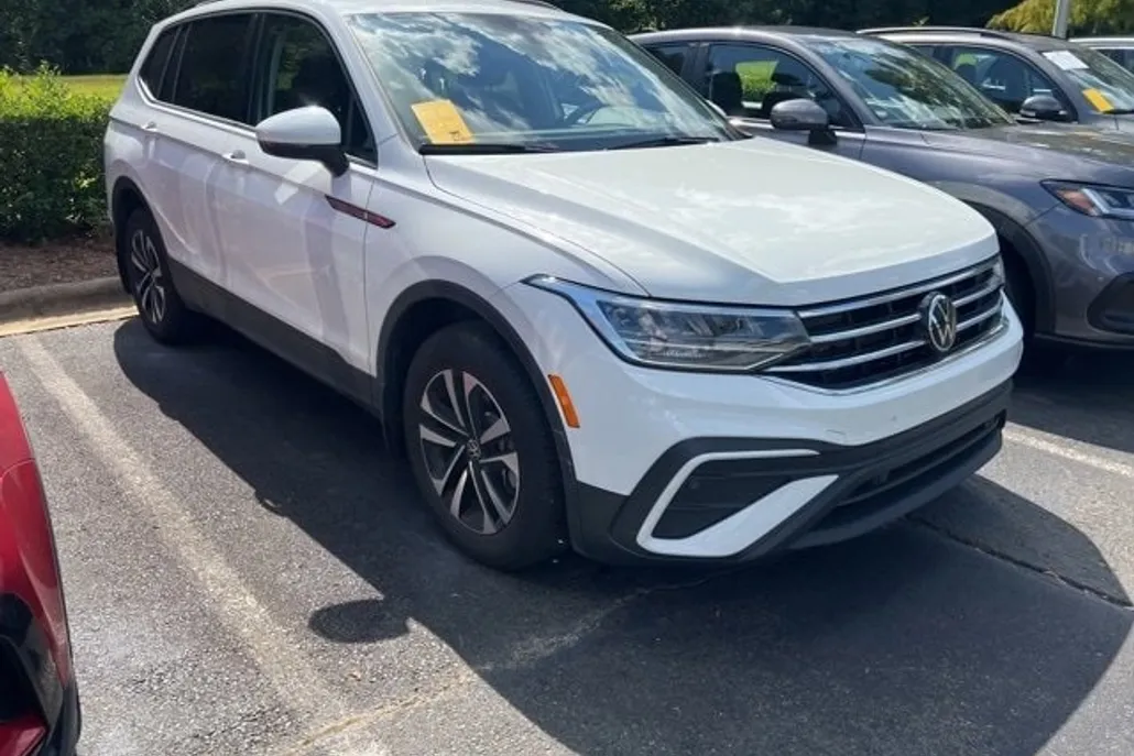 2024 Volkswagen Tiguan S photo 1