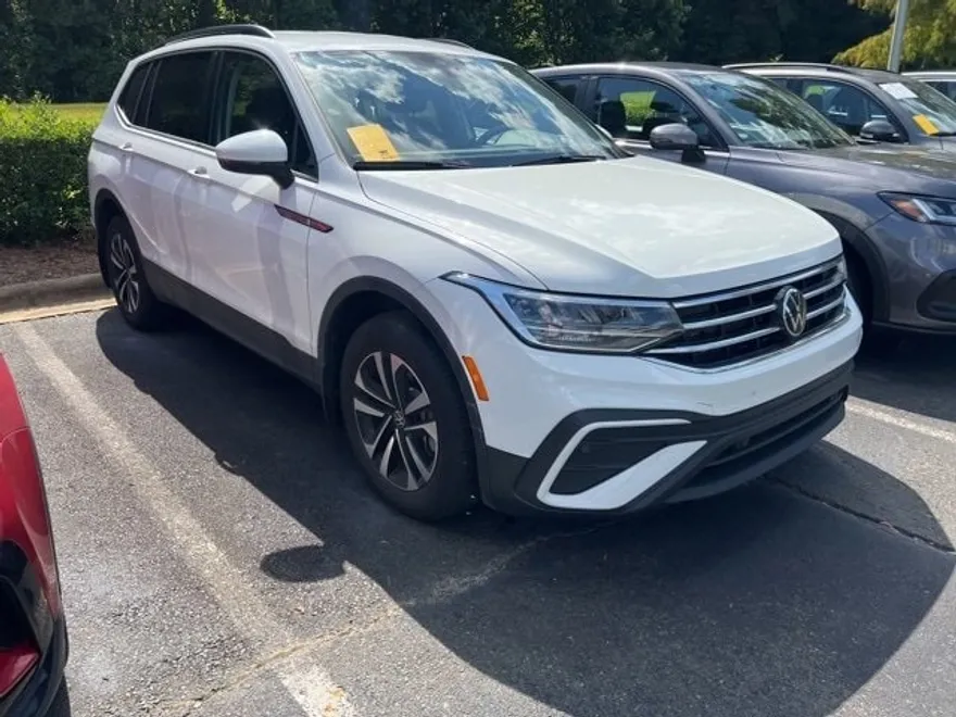 2024 Volkswagen Tiguan S photo 1
