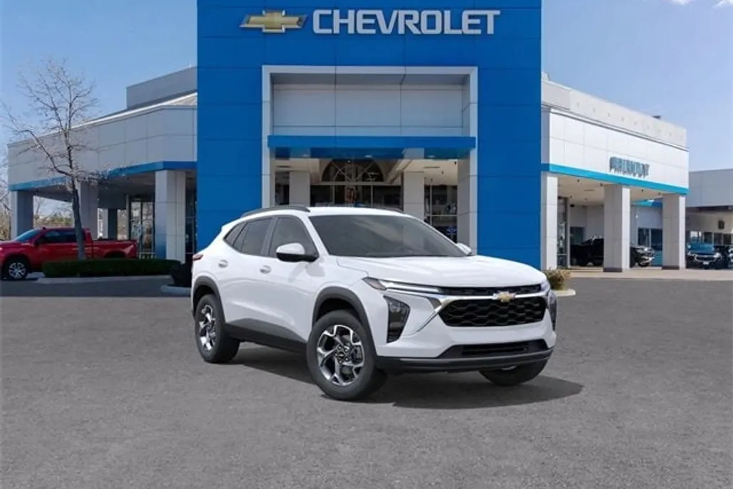 2026 Chevrolet Trax LT photo 1