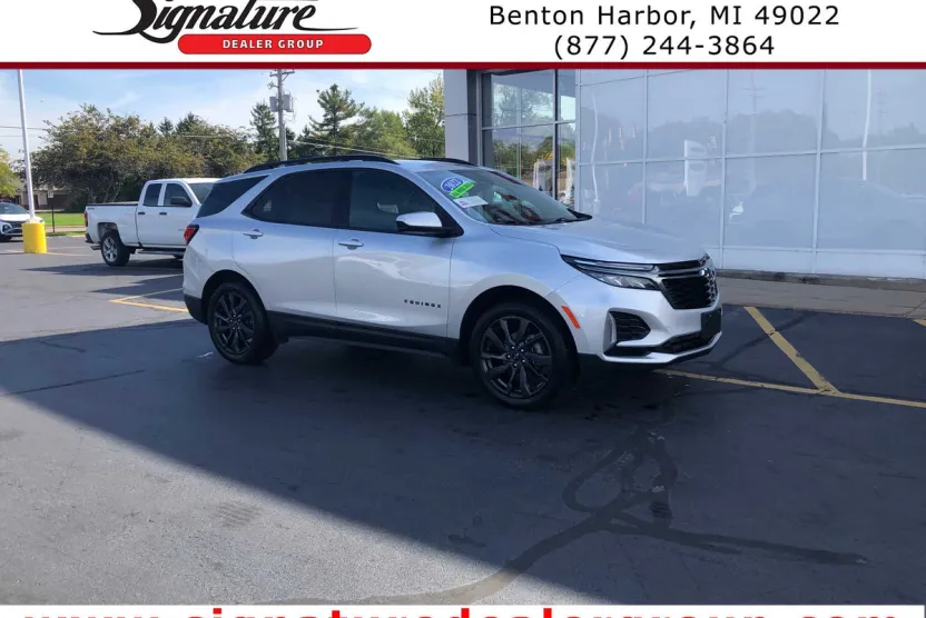 2022 Chevrolet Equinox RS photo 1