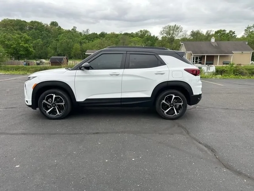 2023 Chevrolet Trailblazer RS photo 1
