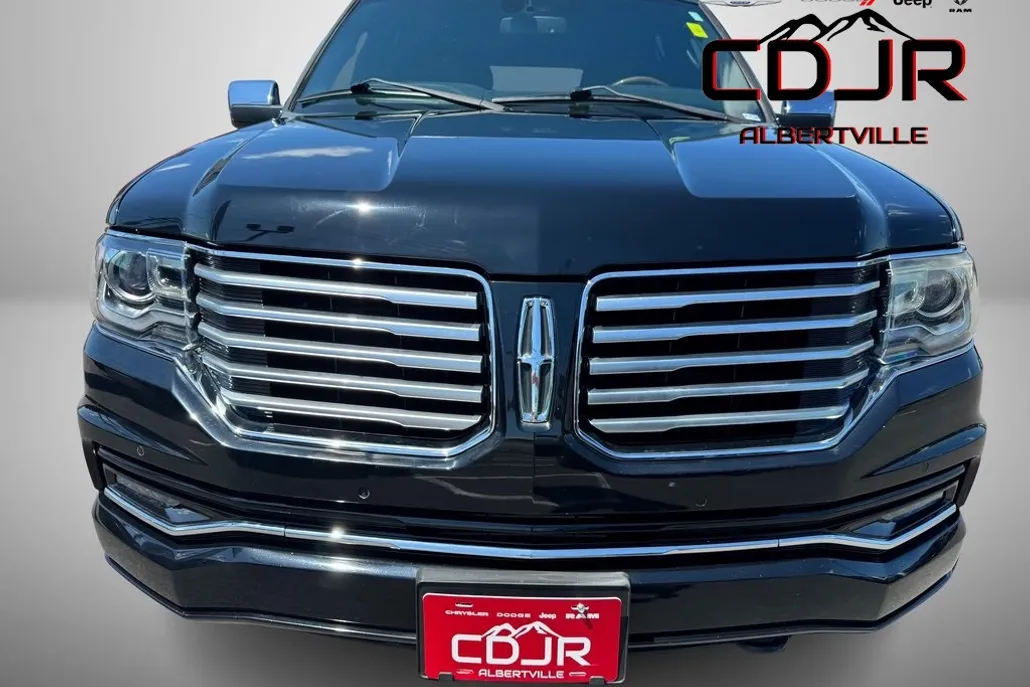 2017 Lincoln Navigator L Reserve photo 1