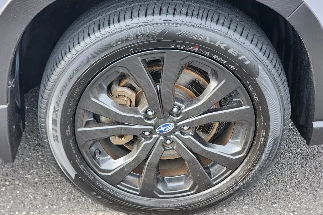2022 Subaru Forester Sport photo 1