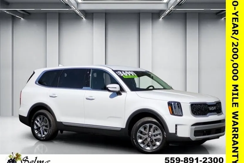 2025 Kia Telluride LX photo 1