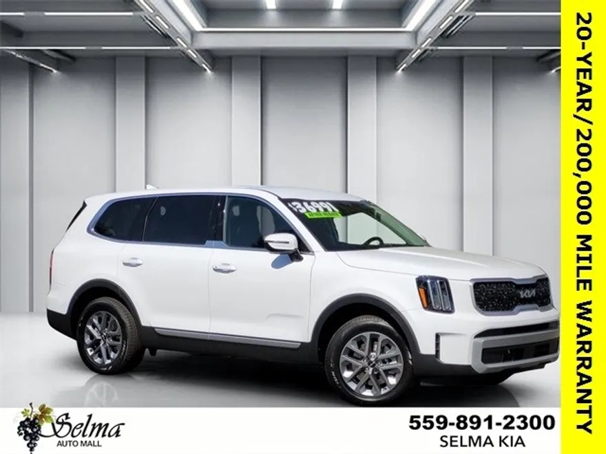 2025 Kia Telluride LX photo 1