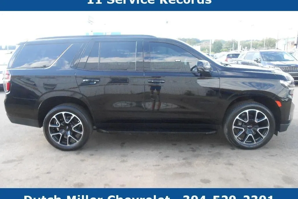 2022 Chevrolet Tahoe RST photo 1