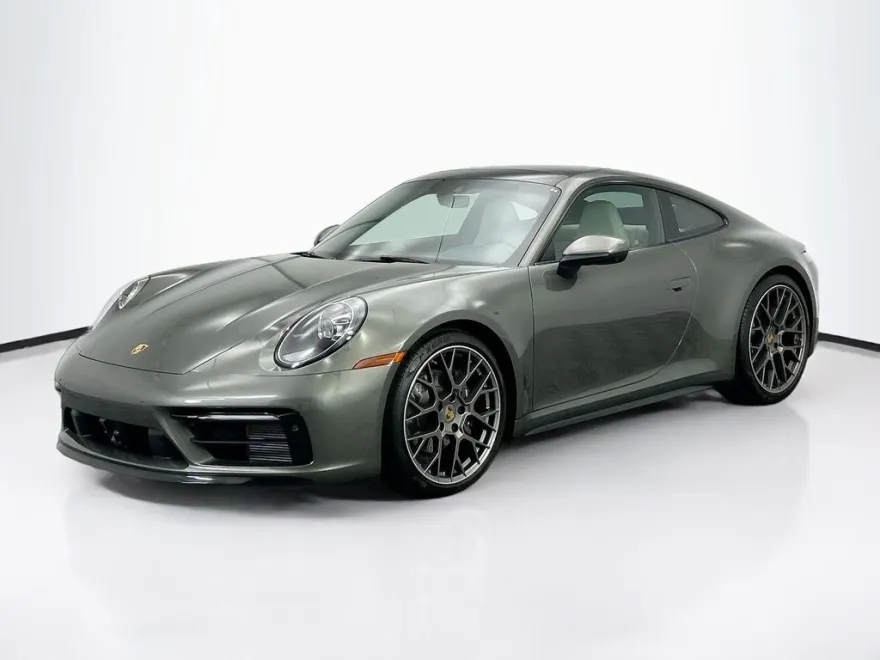 2022 Porsche 911 4 photo 1