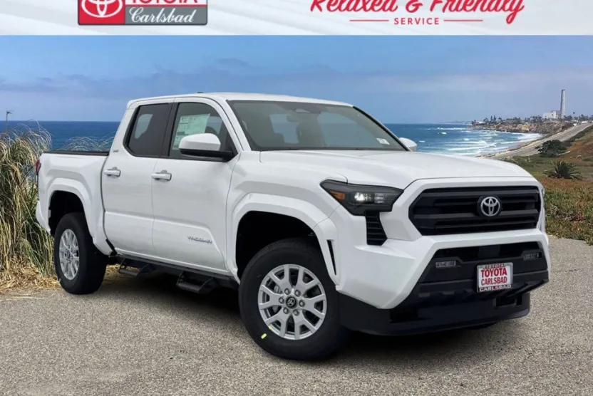 2025 Toyota Tacoma SR5 photo 1
