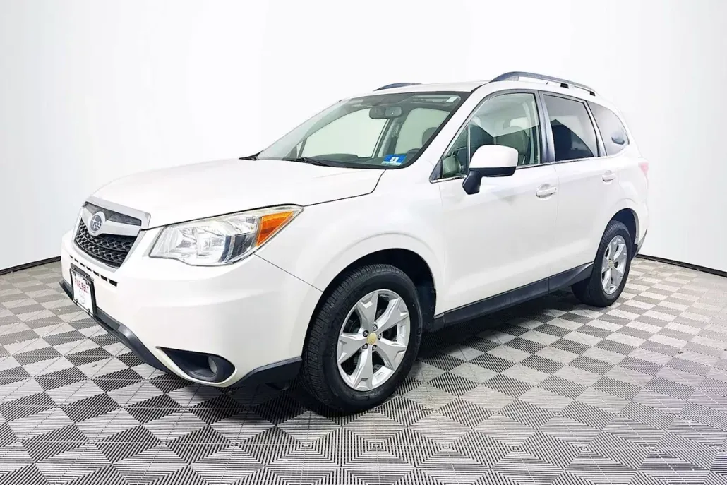 2015 Subaru Forester 2.5i Limited photo 1