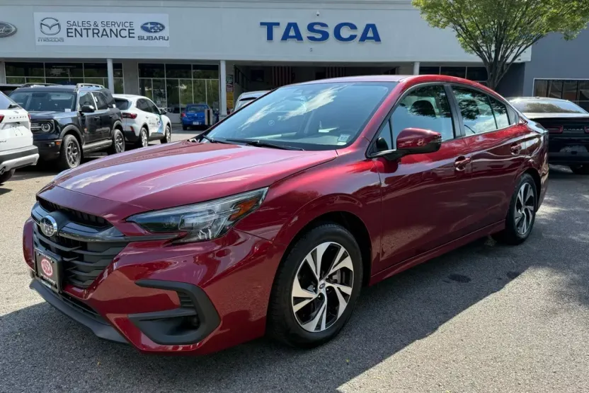 2023 Subaru Legacy Premium photo 1