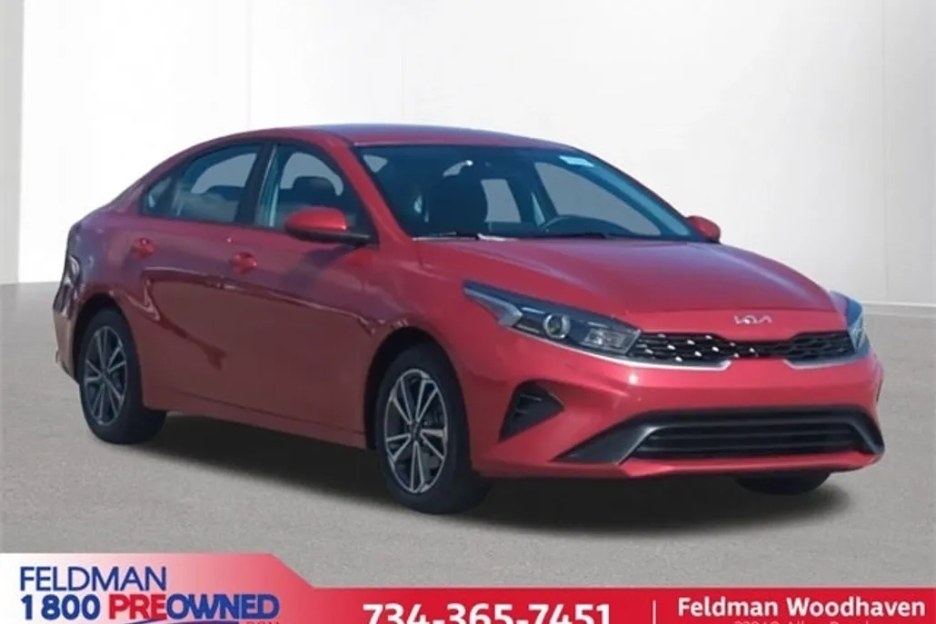 2022 Kia Forte LXS photo 1