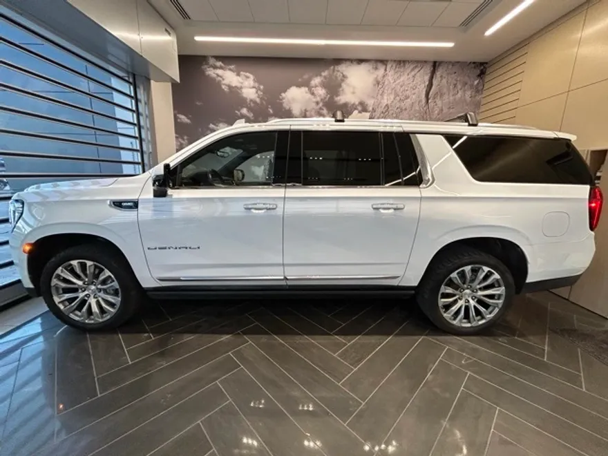 2022 Gmc Yukon XL Denali photo 1