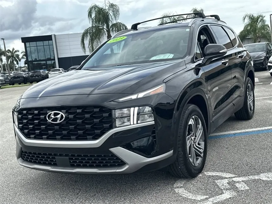 2023 Hyundai Santa Fe SEL photo 1