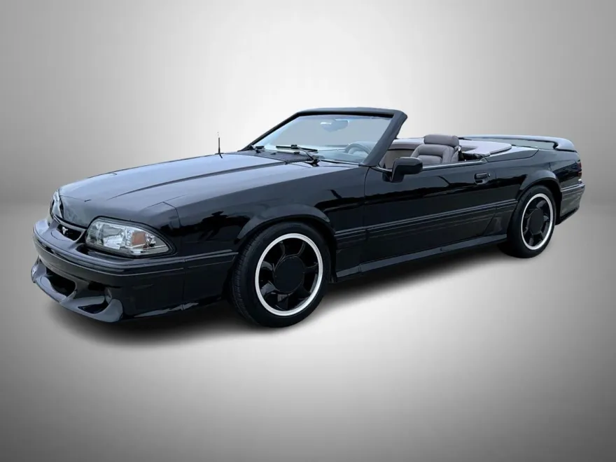 1990 Ford Mustang photo 1