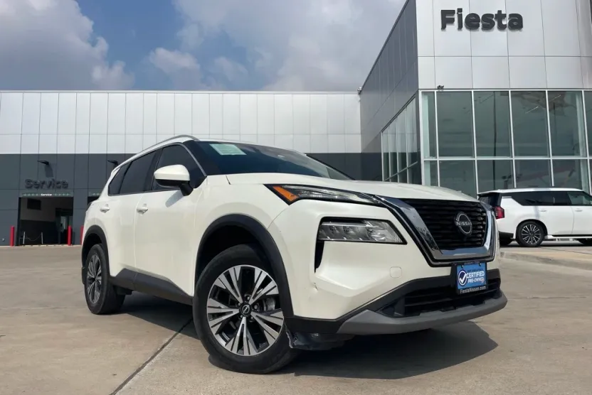 2023 Nissan Rogue SV photo 1