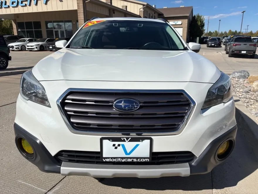 2017 Subaru Outback 3.6R photo 1