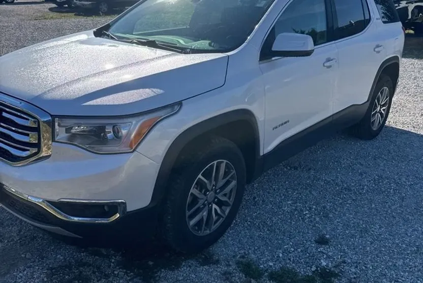2019 Gmc Acadia SLE photo 1