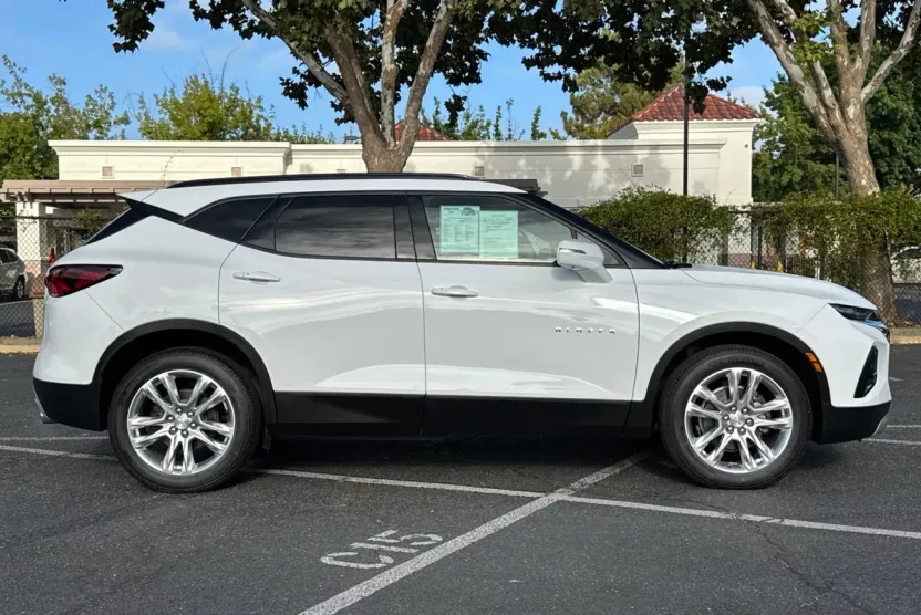 2019 Chevrolet Blazer Base 3LT photo 1