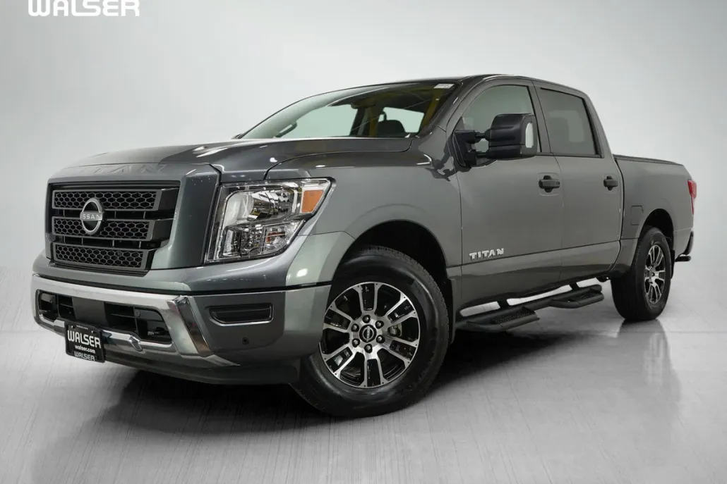 2024 Nissan Titan SV photo 1