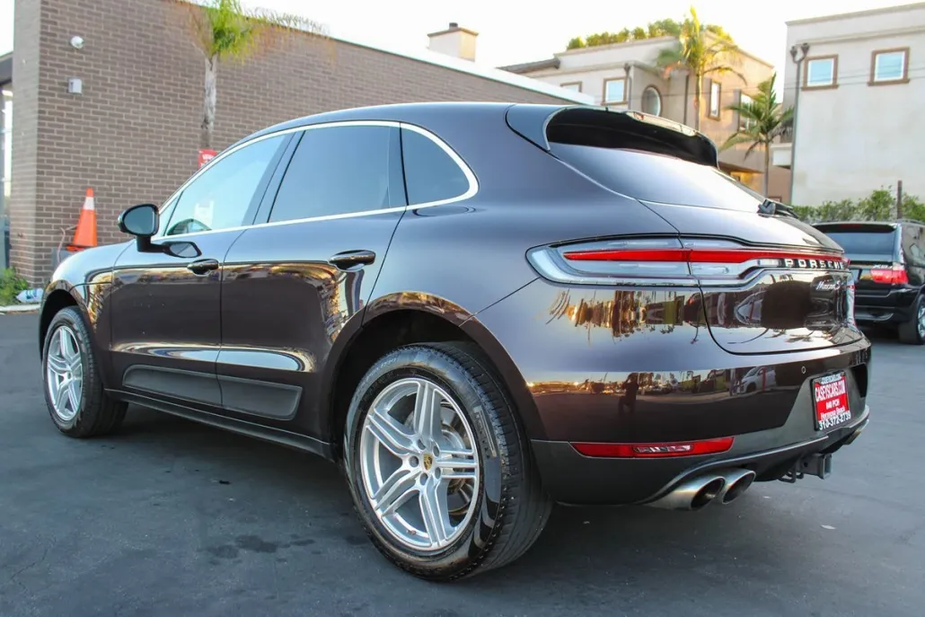 2021 Porsche Macan S photo 1