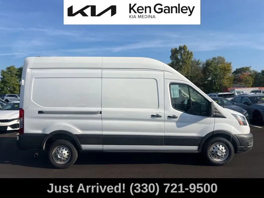 2022 Ford Transit photo 1
