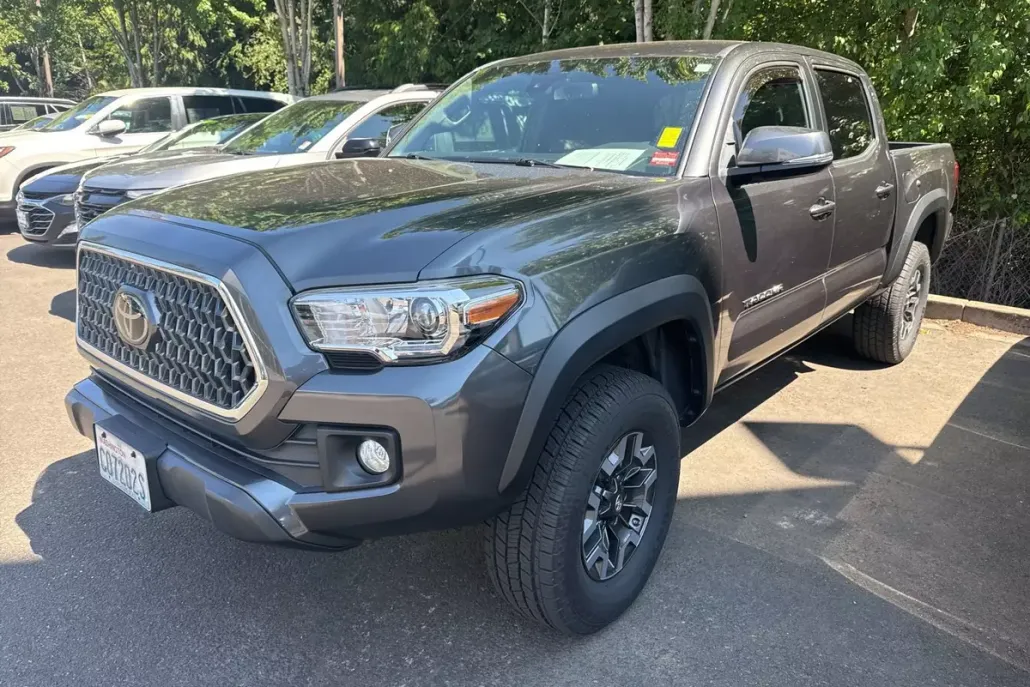 2019 Toyota Tacoma 4x4 SR photo 1