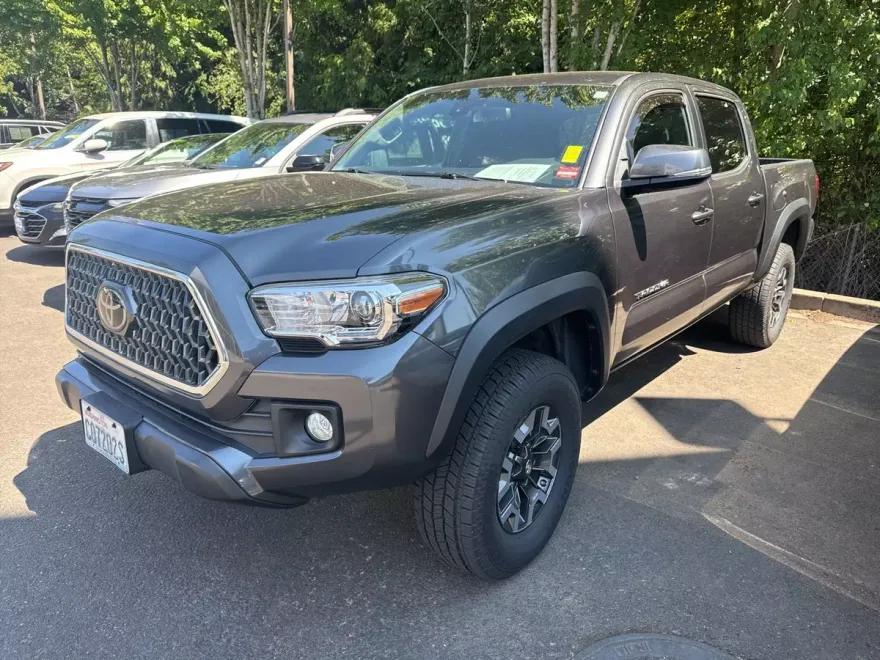 2019 Toyota Tacoma 4x4 SR photo 1