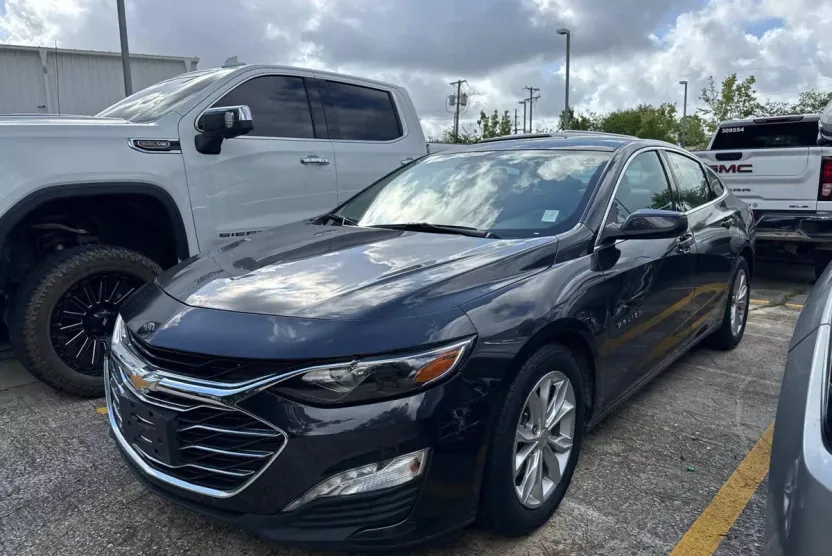 2023 Chevrolet Malibu 1LT photo 1