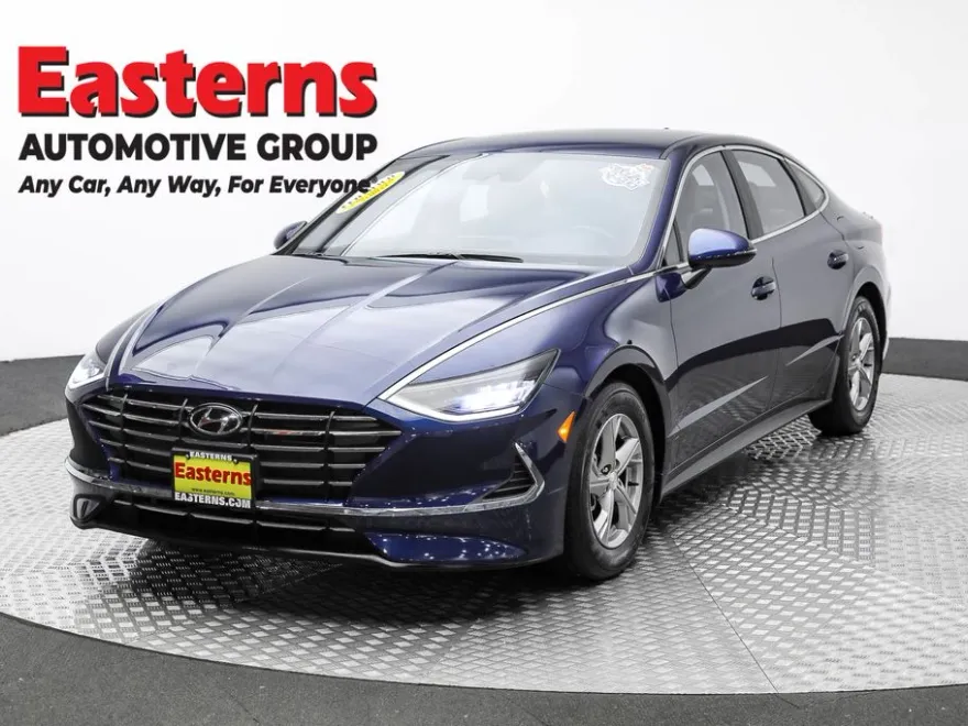 2022 Hyundai Sonata SE photo 1