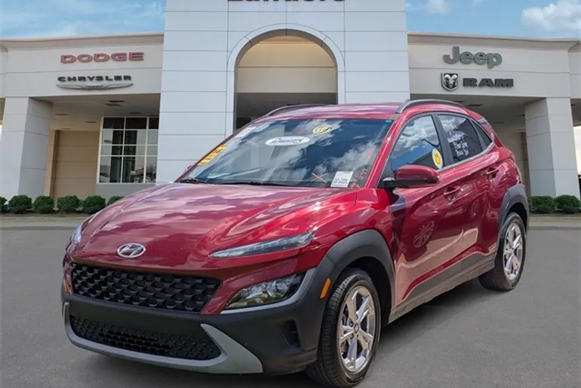 2023 Hyundai Kona SEL photo 1