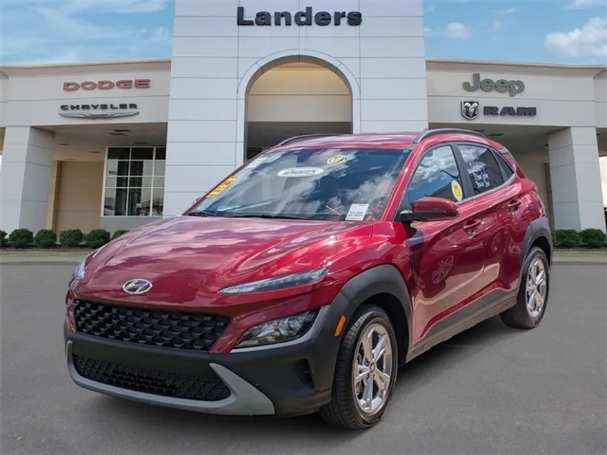 2023 Hyundai Kona SEL photo 1