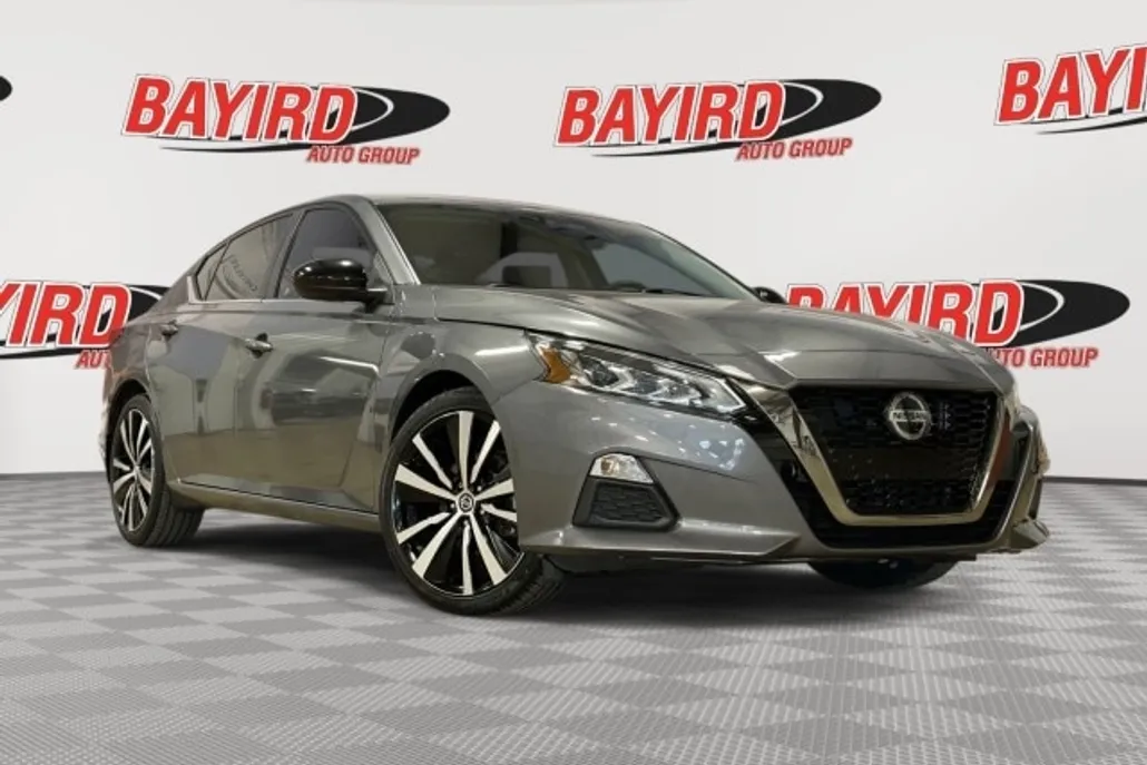 2021 Nissan Altima 2.5 SR photo 1