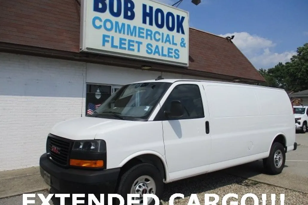 2023 Gmc Savana Cargo 2500 photo 1