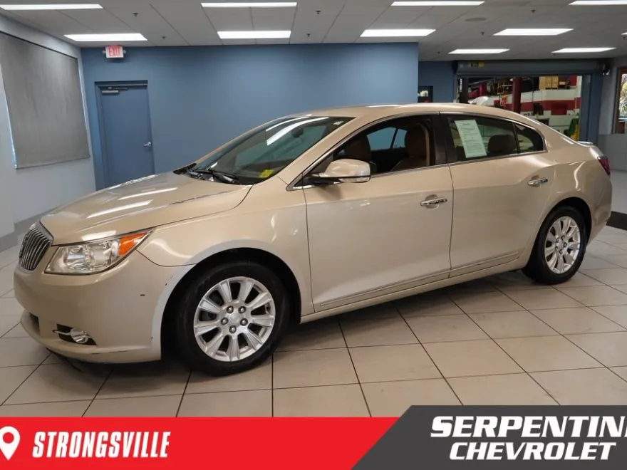 2013 Buick LaCrosse Leather photo 1
