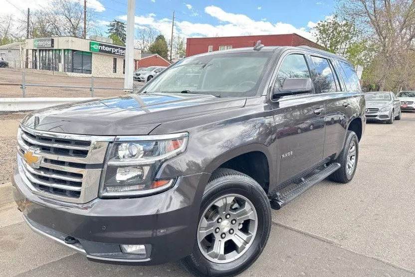 2017 Chevrolet Tahoe LT photo 1