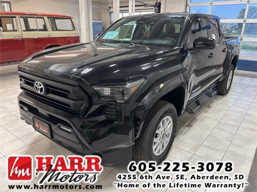 2025 Toyota Tacoma SR5 photo 1