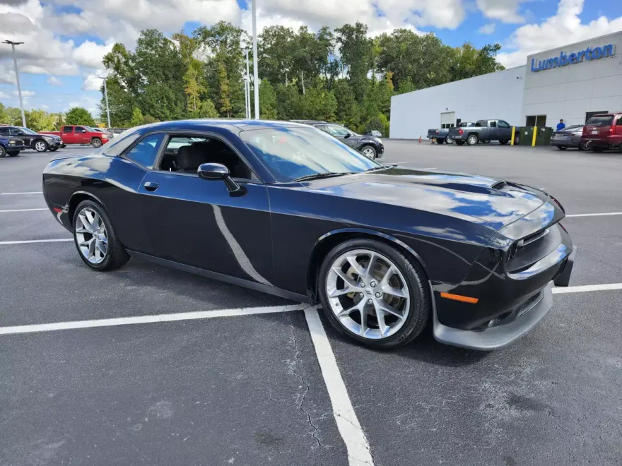 2023 Dodge Challenger GT photo 1