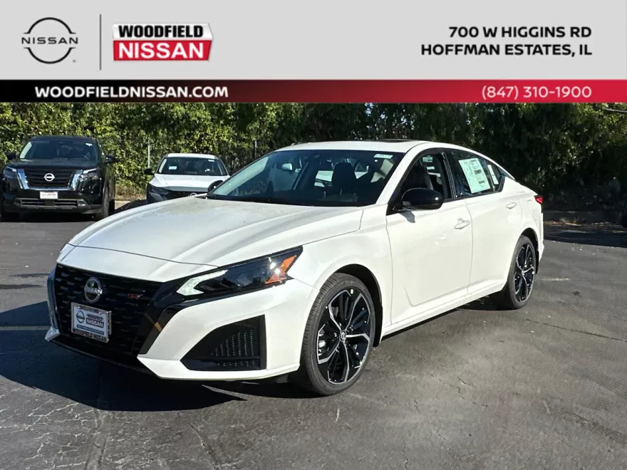 2025 Nissan Altima SR photo 1