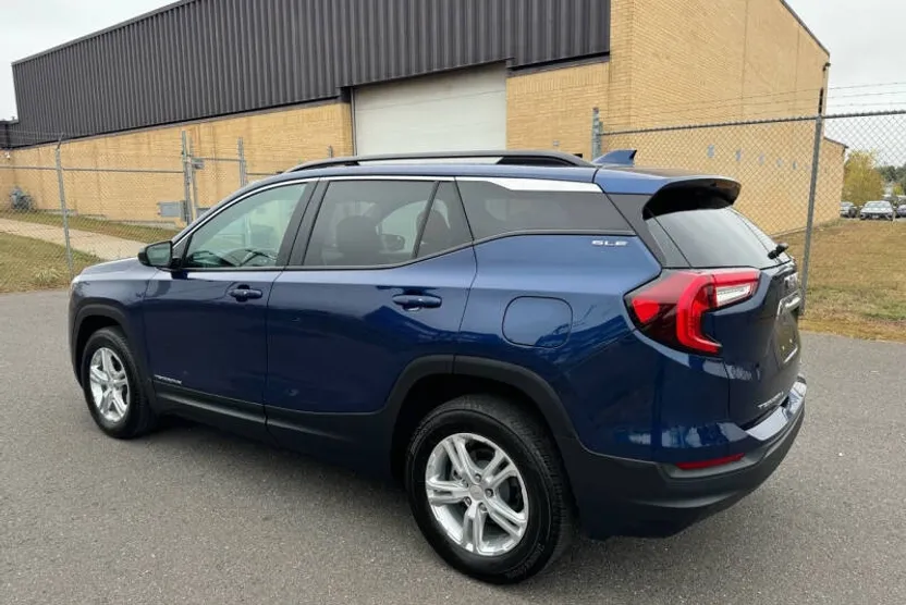 2022 Gmc Terrain SLE photo 1