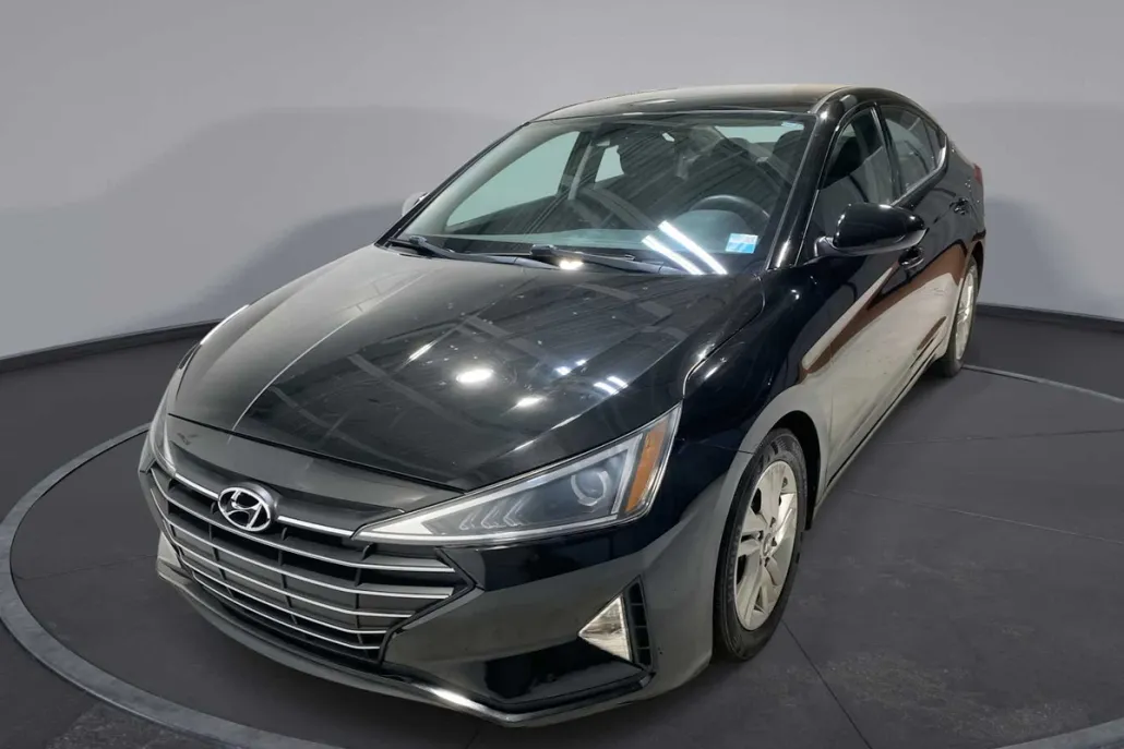 2019 Hyundai Elantra SEL photo 1