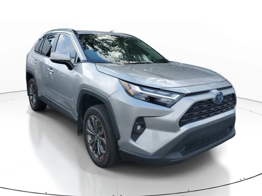 2024 Toyota RAV4 Hybrid XLE Premium photo 1