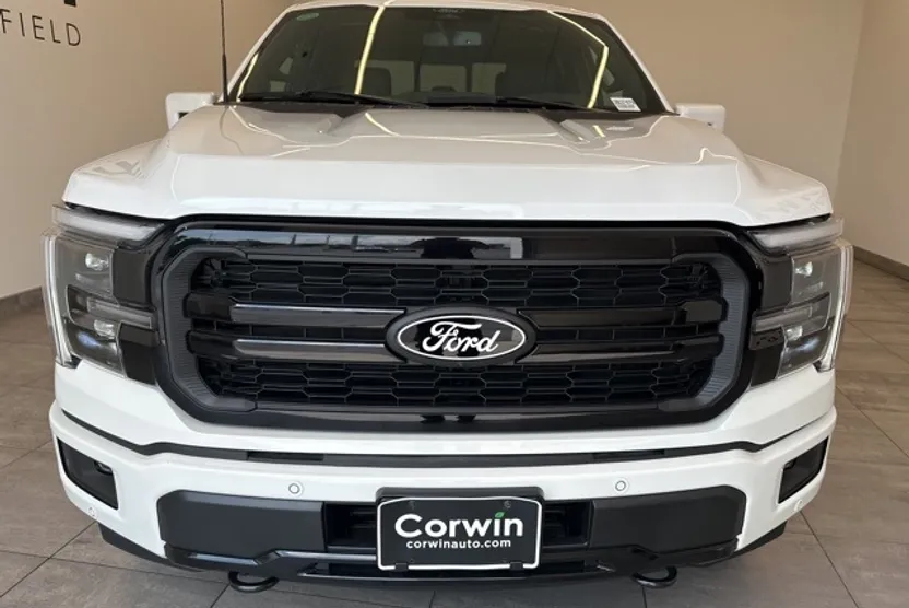 2025 Ford F-150 Lariat photo 1