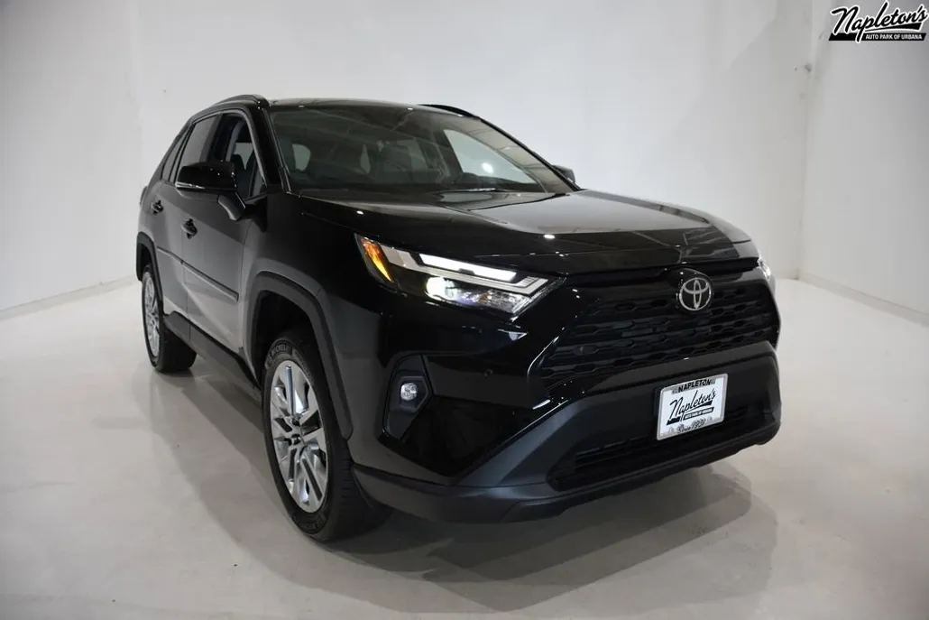 2025 Toyota RAV4 XLE Premium photo 1