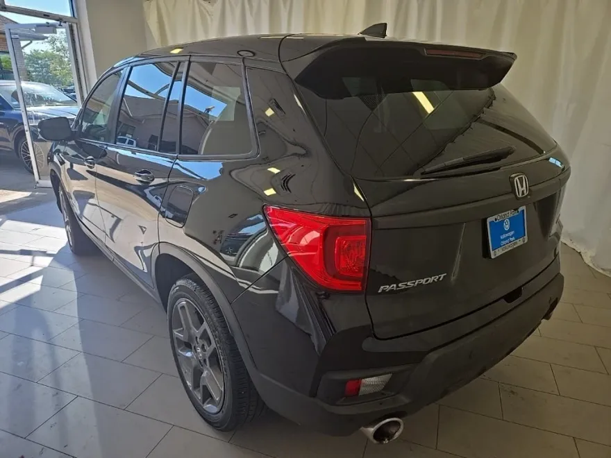 2022 Honda Passport photo 1
