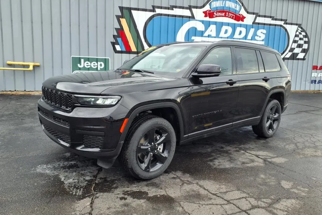 2025 Jeep Grand Cherokee Altitude X photo 1