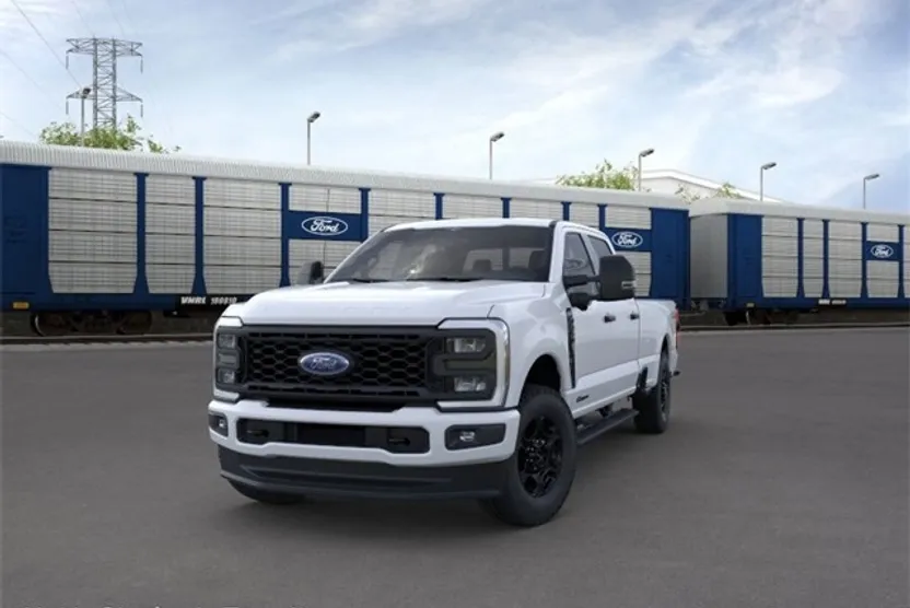 2025 Ford F-350 photo 1